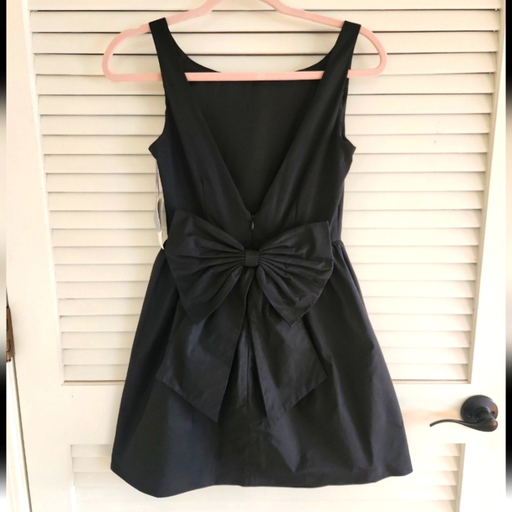 NWT Black Fit & Flare Sleeveless Cocktail Dress Pearl by Georgina Chapman Size 0